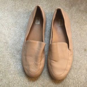 Fitflop tan loafers